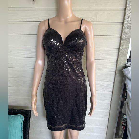 Guess SL Marlin Sequin dress in Jet Black - Picture 2 of 3